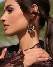 Load image into Gallery viewer, Western Worth - Brass Earring
