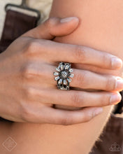 Load image into Gallery viewer, Landslide Lover - Silver (Sunflower Bloom) Ring