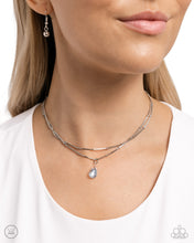 Load image into Gallery viewer, Teeming Teardrop - Green (Choker) Necklace