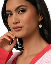 Load image into Gallery viewer, Carriage Chic - Gold (Pearly Heart) Hinge Earring