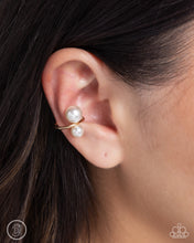 Load image into Gallery viewer, Elegant Emblem - Gold Cuff Earring