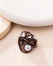 Load image into Gallery viewer, Specific Sovereign - Copper Ring