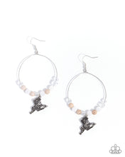 Load image into Gallery viewer, Saddle Showcase - White (Silver Saddle) Earring