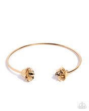 Load image into Gallery viewer, Rosy Radius - Gold Necklace