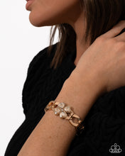 Load image into Gallery viewer, Chic Clover - Gold Bracelet (LOP-0226)