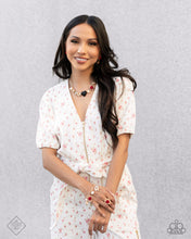 Load image into Gallery viewer, Glimpses of Malibu Trend Blend (GM-1124) - $32 (4-piece set) or $8 per piece