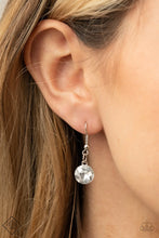 Load image into Gallery viewer, Galactic Goddess - White Necklace (SS-0321)