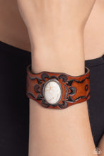 Load image into Gallery viewer, Badlands Rover - White (Marble Stone) Bracelet
