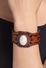 Load image into Gallery viewer, Badlands Rover - White (Marble Stone) Bracelet