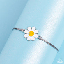 Load image into Gallery viewer, DAISY Little Thing - Silver (Daisy Charm) Bracelet