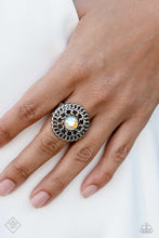 Load image into Gallery viewer, Botanical Backdrop - Multi Ring (GM-0223)