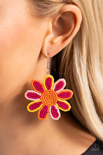 Load image into Gallery viewer, Decorated Daisies - Pink (Seed Bead) Earring
