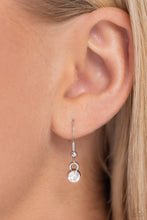 Load image into Gallery viewer, Twinkling Tables - Red Necklace