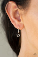 Load image into Gallery viewer, Hearty Heirloom - Silver (Heart) Necklace freeshipping - JewLz4u Gemstone Gallery