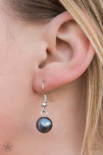 Load image into Gallery viewer, Lady in Waiting Silver Necklace freeshipping - JewLz4u Gemstone Gallery