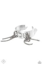 Load image into Gallery viewer, CHAIN Showers - White Emerald-Cut Gems) Bracelet (MM-0323)