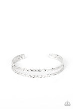Load image into Gallery viewer, Excessive Edge - Silver Bracelet
