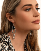 Load image into Gallery viewer, Lavish Loyalty - Black Earring
