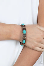 Load image into Gallery viewer, Desert Skyline - Copper (Turquoise) Bracelet
