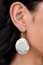 Load image into Gallery viewer, Tidal Taste - Silver Earring (GM-1022)
