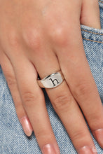 Load image into Gallery viewer, Monogram Memento - Silver - H Initial Ring

