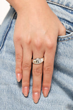 Load image into Gallery viewer, Monogram Memento - Silver - N Initial Ring
