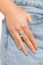 Load image into Gallery viewer, Monogram Memento - Silver - O Initial Ring
