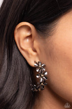 Load image into Gallery viewer, Floral Flamenco - Black Gunmetal Earring
