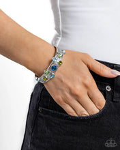 Load image into Gallery viewer, Majestic Medallions - Green Bracelet
