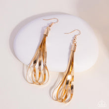 Load image into Gallery viewer, Keen Keepsake - Gold (Herringbone) Earring
