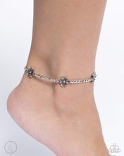 Load image into Gallery viewer, Gardening Gusto - Silver (Flower) Anklet
