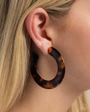 Load image into Gallery viewer, Spotted Scoop - Brown (Tortoiseshell Pattern) Earring
