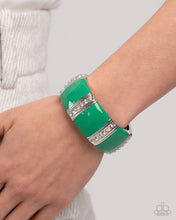 Load image into Gallery viewer, Complete Look Green Set: Fashionable Fringe - Green Necklace and Colored Cameo - Green Bracelet (Necklace and Bracelet Complete Set) -BB-GR-ZT
