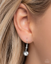 Load image into Gallery viewer, Blooming Bravado - Purple Necklace
