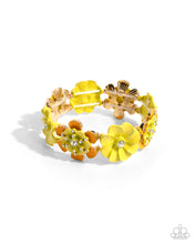 Load image into Gallery viewer, Complete Look - Yellow Necklace and Bracelet Set -Botanic Beginner - Yellow Necklace and Exhilarating Elegance - Yellow Bracelet (BB-YW-EK)
