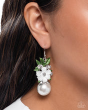 Load image into Gallery viewer, Bouquet Beholder - White (Pearl) Earring
