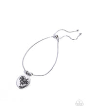 Load image into Gallery viewer, Personalized Bouquet - August - Silver Bracelet

