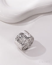 Load image into Gallery viewer, Forgée  - Size 9 -  Rhodium Ring
