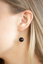 Load image into Gallery viewer, Pleasant Promenade - Black Necklace
