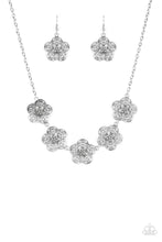 Load image into Gallery viewer, Garden Groove - Silver Necklace freeshipping - JewLz4u Gemstone Gallery
