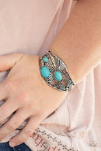 Load image into Gallery viewer, Mojave Moods Turquoise Bracelet freeshipping - JewLz4u Gemstone Gallery
