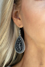 Load image into Gallery viewer, Interstellar Idol - Black Earring

