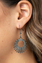 Load image into Gallery viewer, Rebel Resplendence - Black (Gunmetal) Earring
