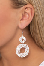 Load image into Gallery viewer, Cabo Courtyard - White (Vine-Like) Earring
