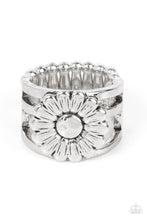 Load image into Gallery viewer, Roadside Daisies - Silver (Daisy Bloom) Ring
