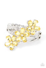 Load image into Gallery viewer, Posh Petals - Yellow Ring
