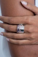 Load image into Gallery viewer, Sizzling Sultry - Purple (Rhinestone) Ring
