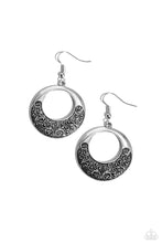 Load image into Gallery viewer, Secret Vineyards - Silver Earring
