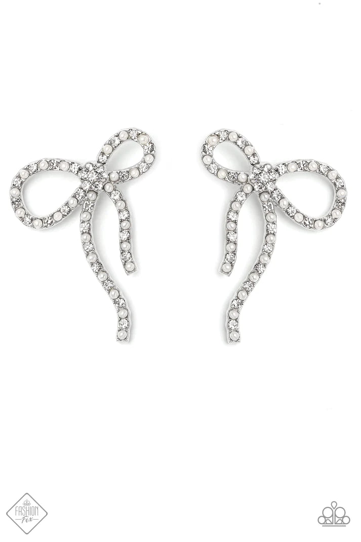 Deluxe Duet - White Post Earring (FFA-1222)