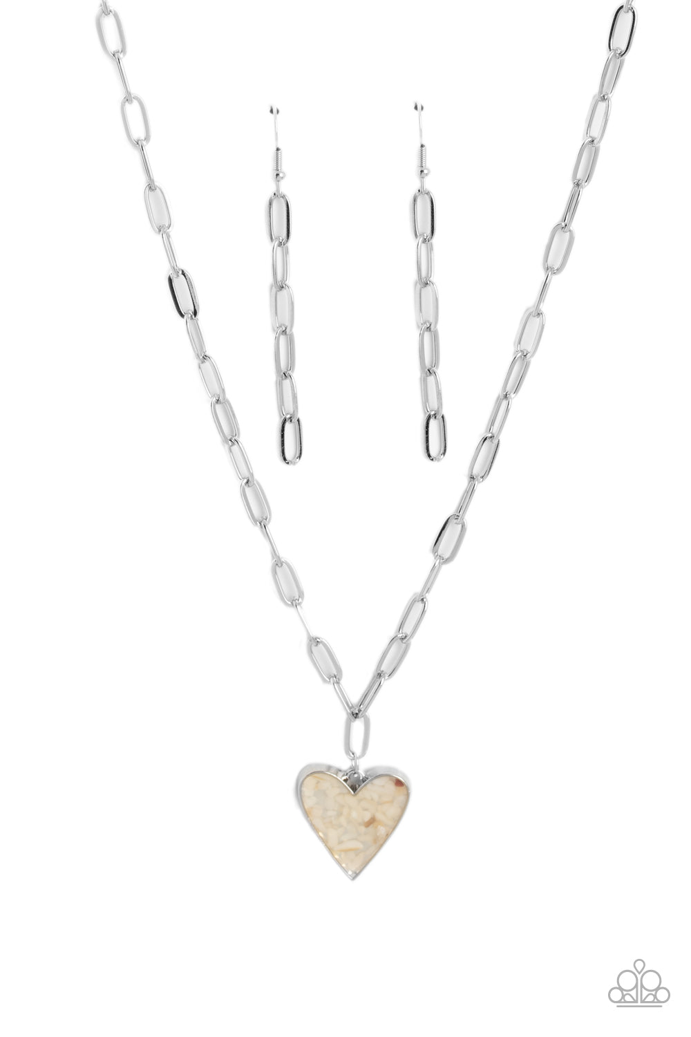 Kiss and SHELL - White (Heart w/ White Flecks Shell) Necklace